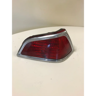 compare product GL1800 Right Trunk Light