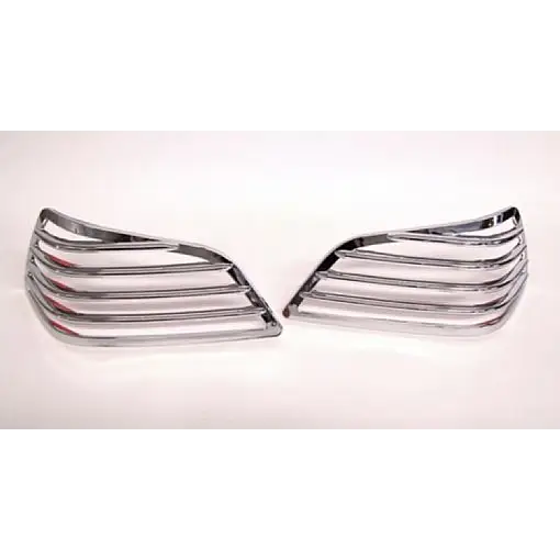 TRUNK LIGHT CHROME ACCENTS